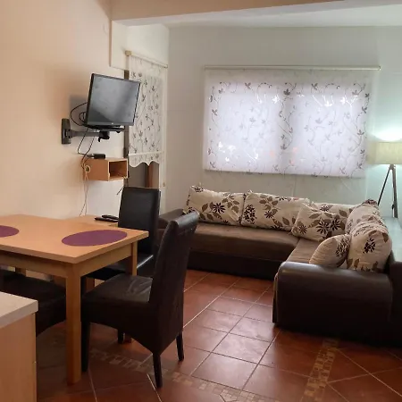 Nina * كوباونيك